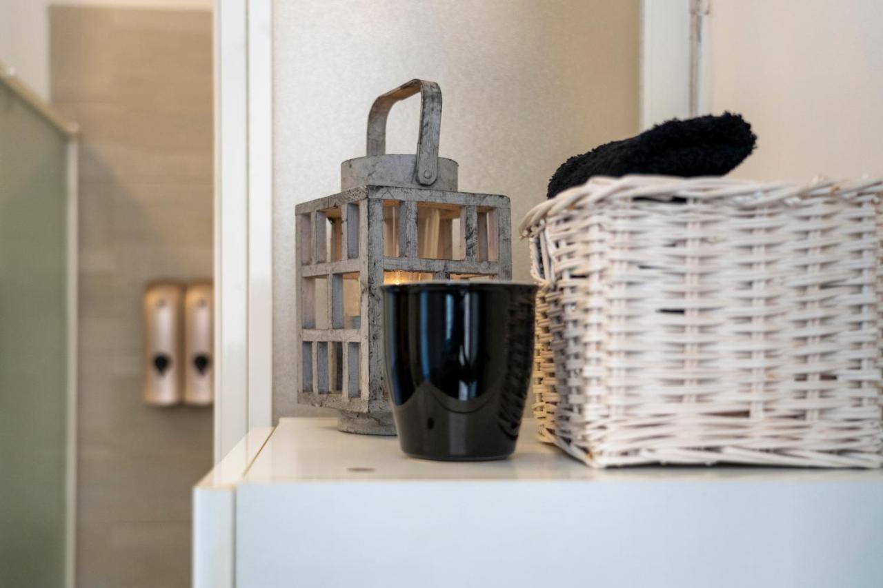 Cozy Roman Apartment With Parking Firenze Bagian luar foto