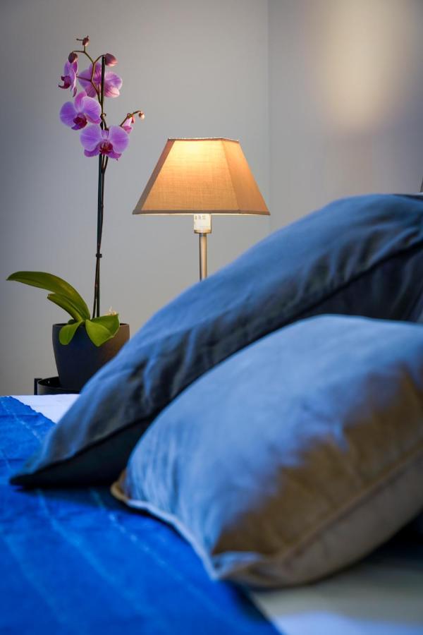 Cozy Roman Apartment With Parking Firenze Bagian luar foto